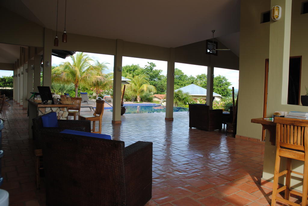 Soma Surf Resort Tola Extérieur photo
