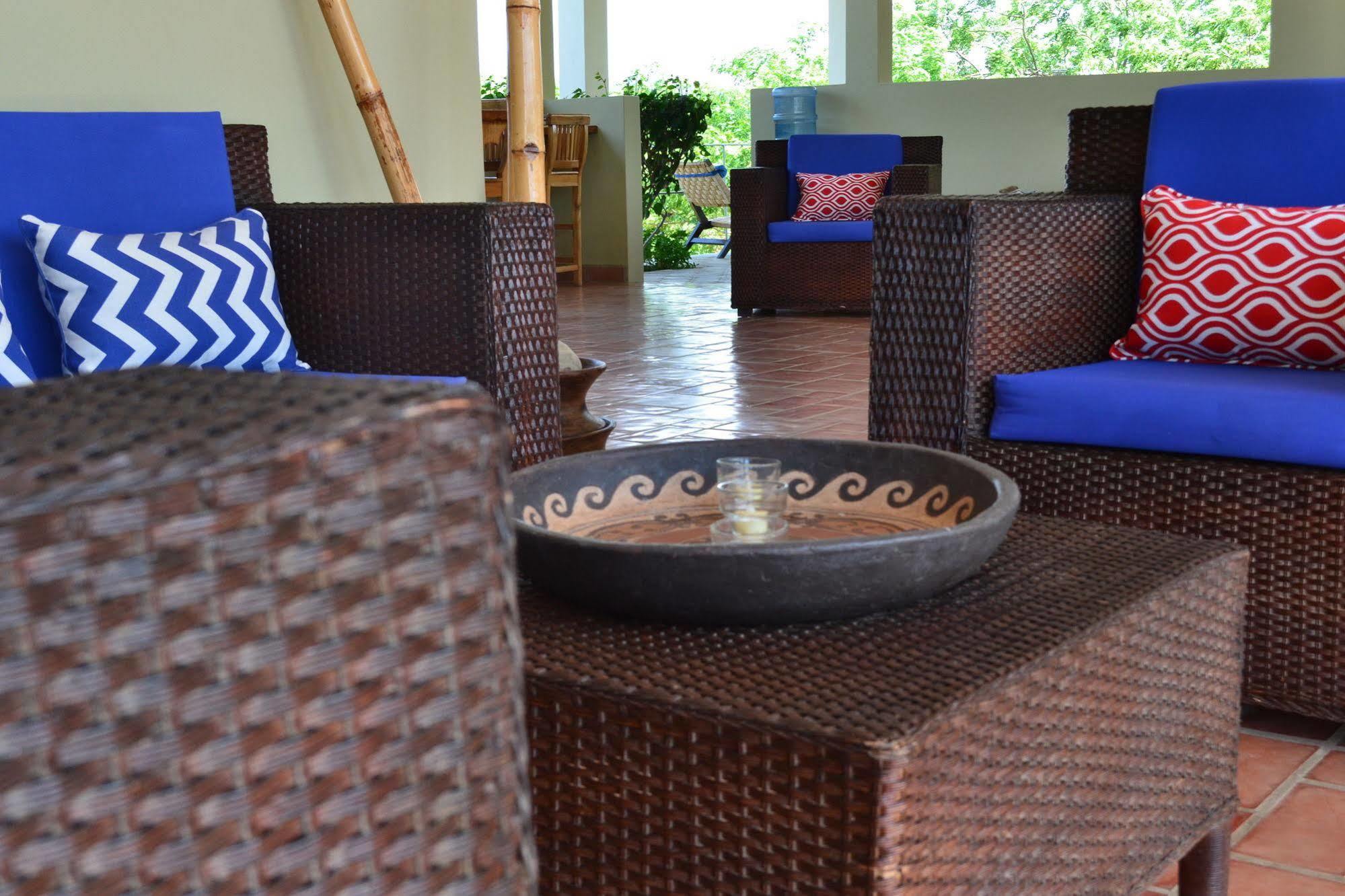 Soma Surf Resort Tola Extérieur photo